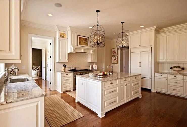 15 White Antique Kitchen Designs That Abound With Warmth & Charm 13