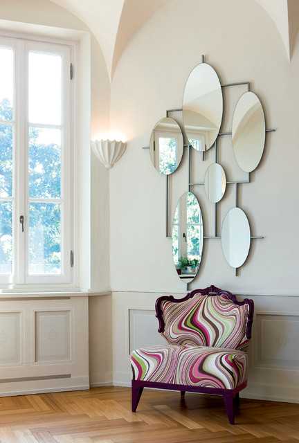 16 Excellent Ideas How To Decorate The Walls With Groups Of Mirrors