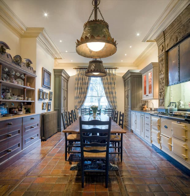 15 Elegant Traditional Kitchen Interior Designs You Can Get Lots Of