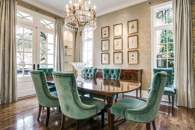 20 Beautiful Dining Rooms With Velvet Chairs 15