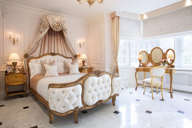 16 Sophisticated Traditional Bedroom Designs That Provide The Perfect Escape