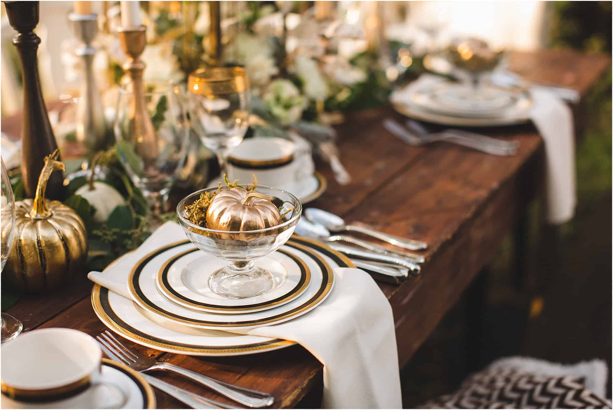 16 Ways How to Flawlessly Decorate a Thanksgiving Table 16