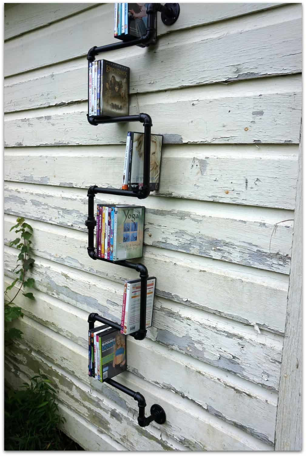 DVD Storage Center Buy it on: www.etsy.com