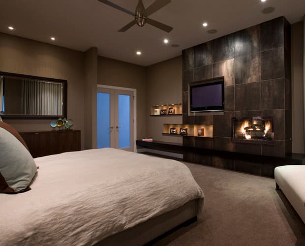 14 Gorgeous Master Bedroom Designs With Beautiful Fireplace