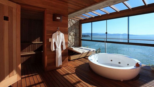 10 Astonishing Bathrooms With Most Impressive Ocean View