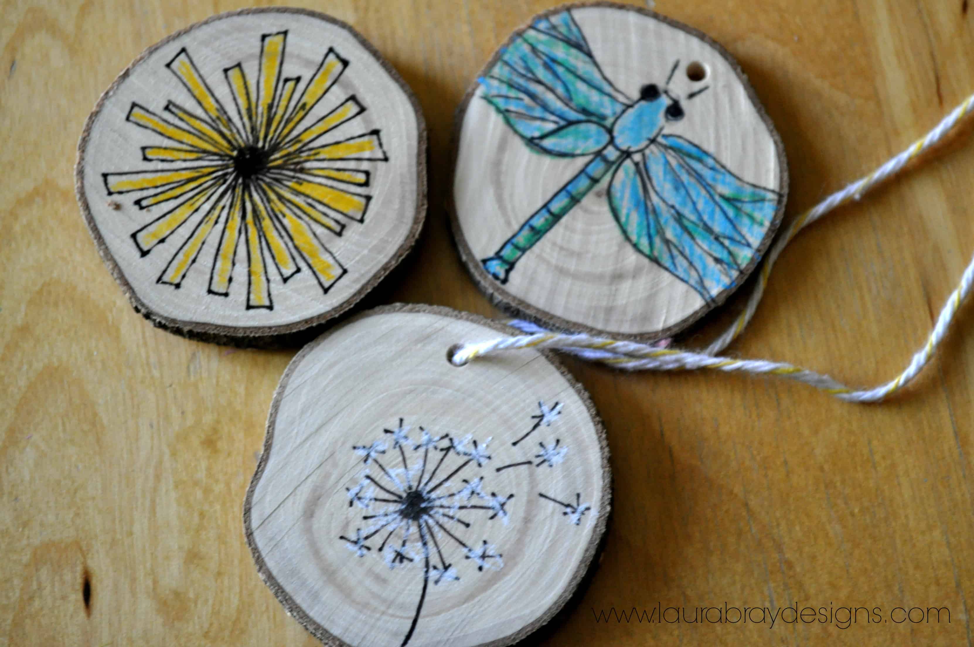 17 Most Simple & Beautiful DIY Christmas Decorations That Can Be Made From Wood 7