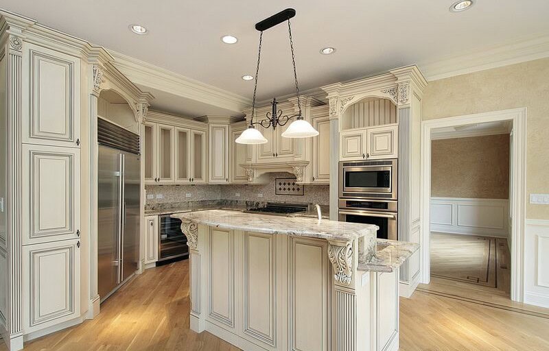 15 White Antique Kitchen Designs That Abound With Warmth & Charm 8