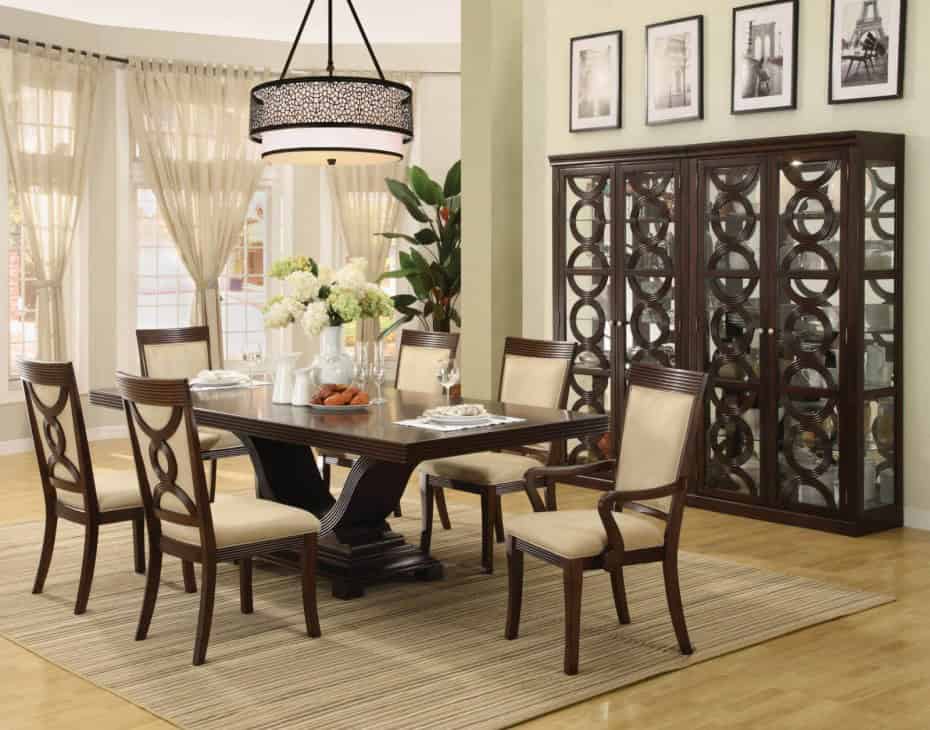 15 Charming Dining Rooms With Wooden Table For Pleasant Feel 11