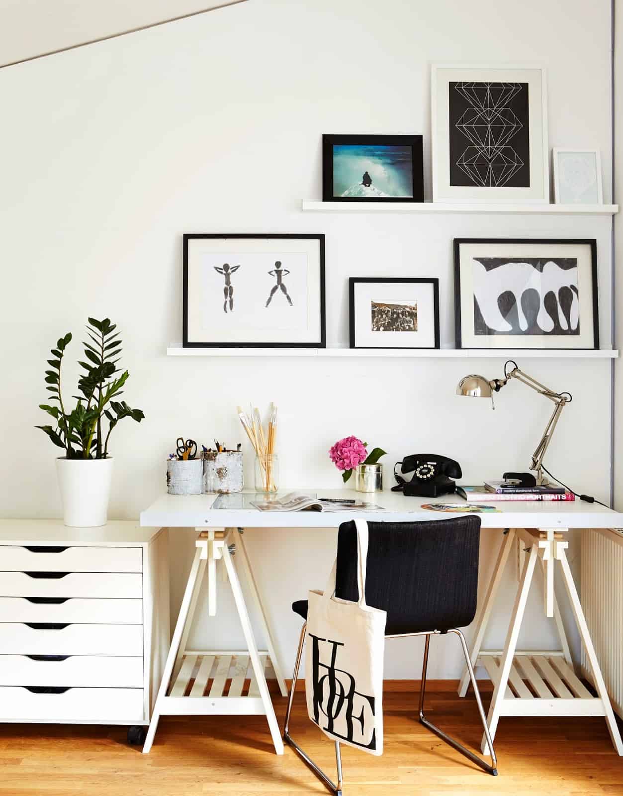 17 Scandinavian Home Office Designs That Abound With Simplicity & Elegance 14