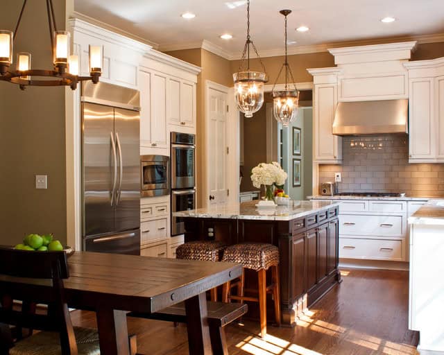 17 Attractive Traditional Kitchen Lighting Ideas To Beautify Your Kitchen Space 15