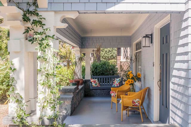 16 Appealing Traditional Porch Designs You'll Enjoy Every Day