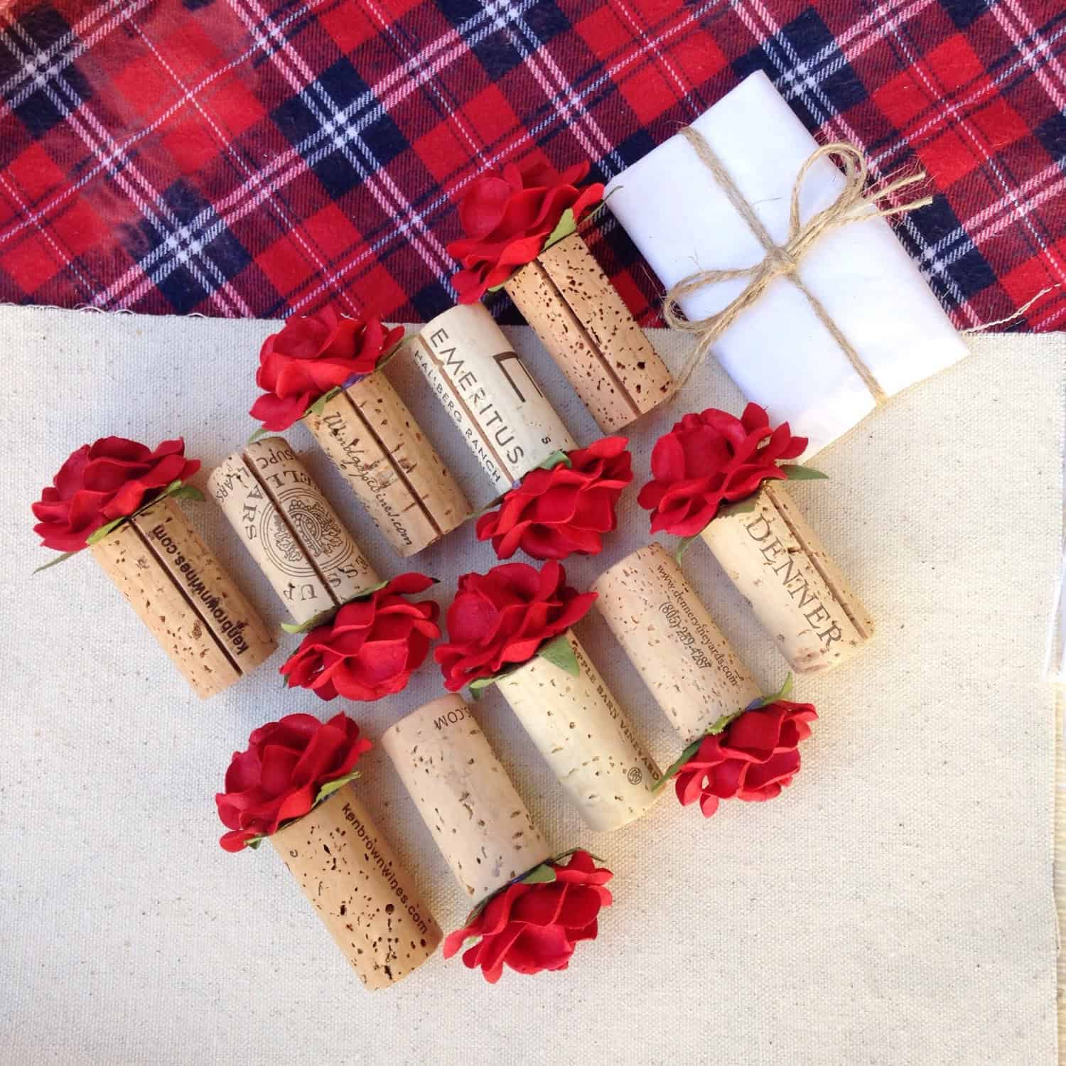 Holiday Party Place Card Holder Buy it on: www.etsy.com