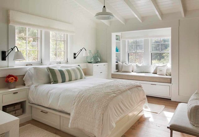 17 Cozy Beach Style Bedrooms That Everyone Will Love 16