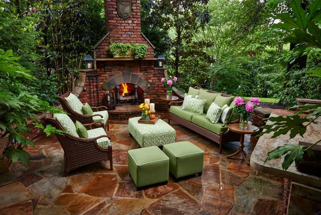 18 Charming Traditional Patio Designs You Will Fall In Love With