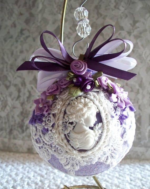 19 Amazingly Gorgeous Purple Christmas Decorations To Add