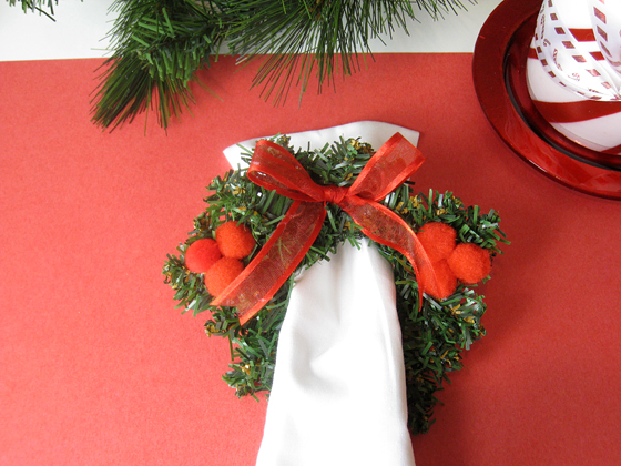 15 Most Easiest DIY Christmas Napkins To Adorn Your Christmas Table