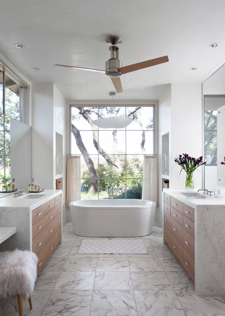 18 Divine Mediterranean Bathrooms That Will Make You Fall In Love With This Style
