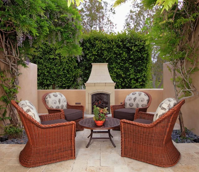 19 Big Ideas For Decorating Small Patio 10
