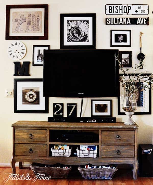 10 Tips For Decorating  The Area Around  Your TV 