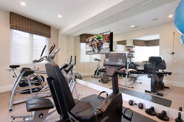 19 Practical Ways To Decorate Exercise Room In The Home 11