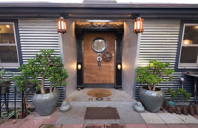 Eclectic Entry Source