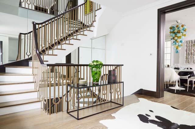 mews house in belgravia Source