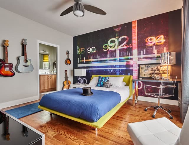 Modern Glamour Source