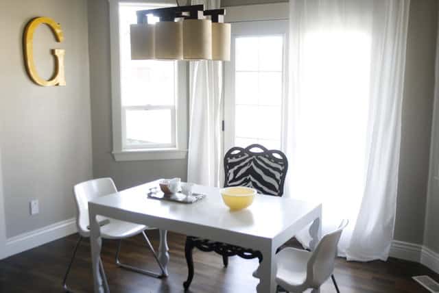 17 Inspirational Ways To Decorate Your Home With Zebra Print 4