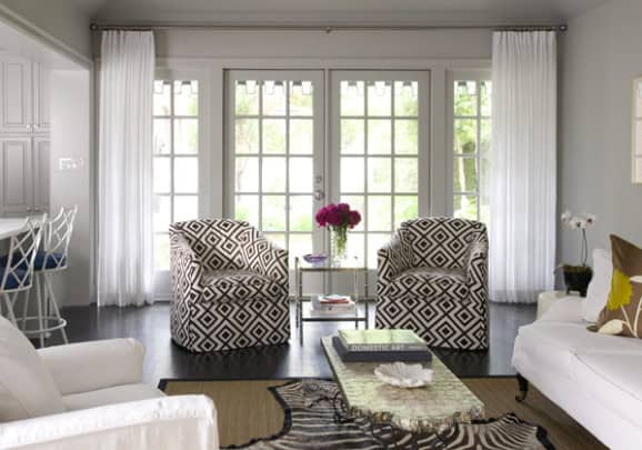 How To Choose Curtains For Your Living Room? 6