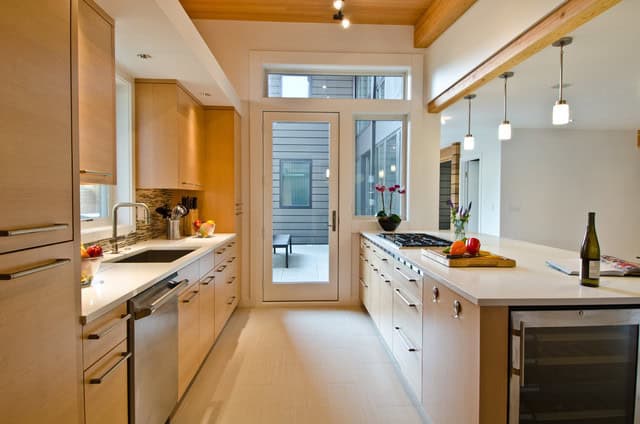 19 Ultra Clever Ideas To Decorate Narrow Kitchen 9
