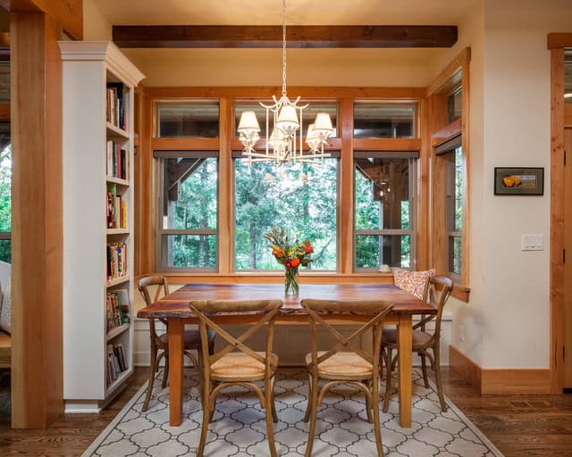 18 Beautifully Decorated Dining Rooms To Serve You As Inspiration 12