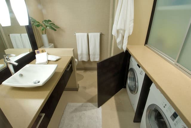 14 Multifunctional Bathroom Designs With Laundry Space 12