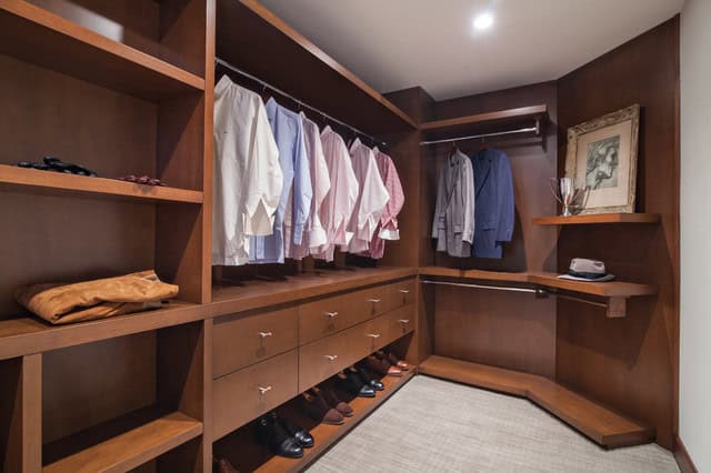 18 Stylish Walk-In Closets For Every Modern Man 13