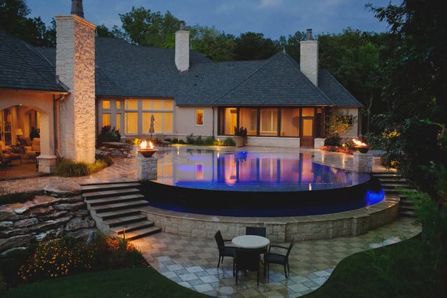 16 Fabulous Infinity Swimming Pools That Will Leave You Speechless 14