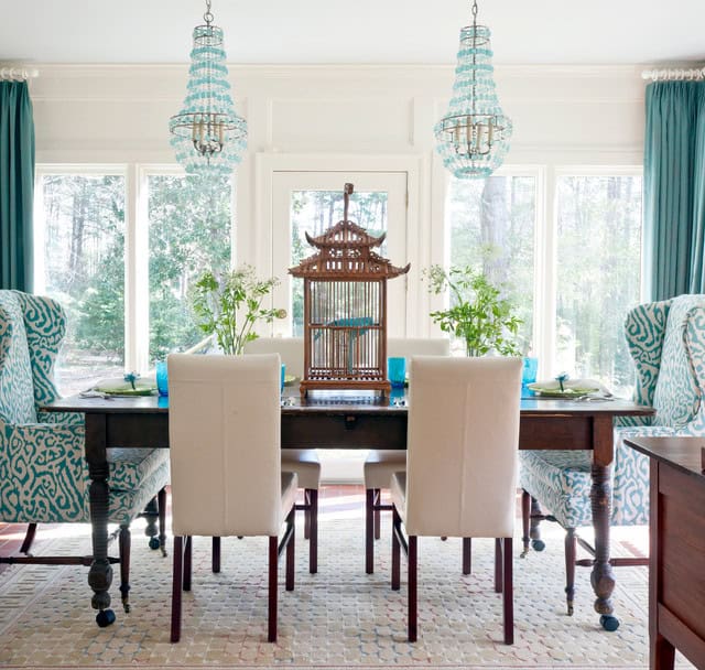 16 Delightful Interior Designs With Accent Chairs 3