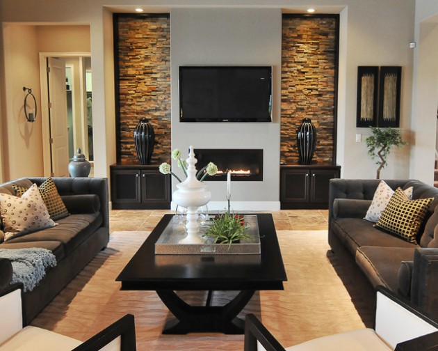 Living Room With Full Motion Tv Mounted