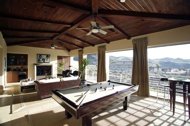 18 Stunning Billiard Room Designs For More Entertainment In The Home 7