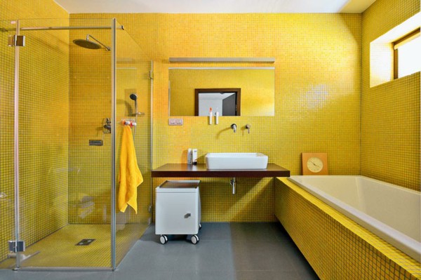 17 Lively Colorful Bathrooms For Everyone With Adventurous Spirit