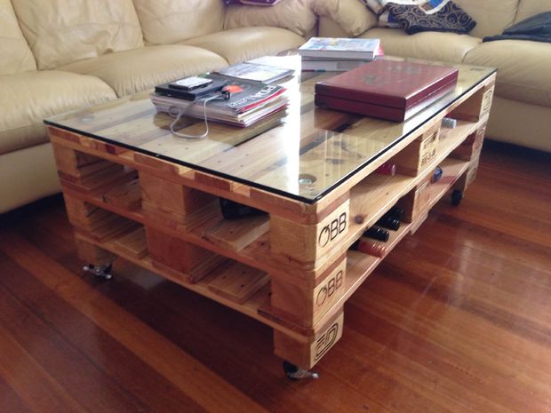 19 Super Cool Industrial Furniture Designs That You Can Easily DIY