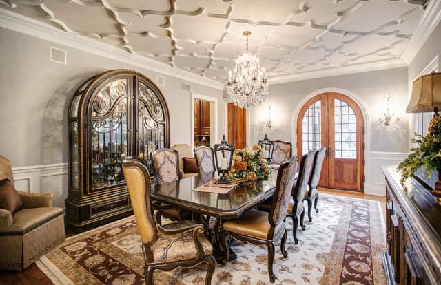 19 Attractive Traditional Dining Rooms That Will Provide You Pleasant Stay 16