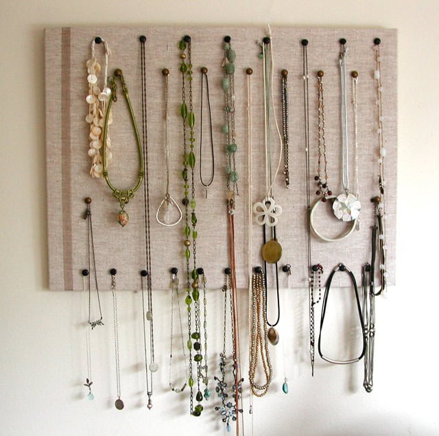 19 Fantastic DIY Hanging Jewelry Organizers That Everyone Must See 2