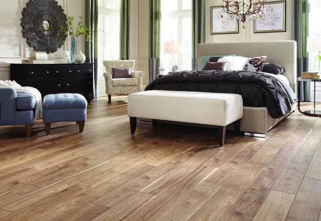 17 Delightful Interior Designs With Laminate Flooring 4