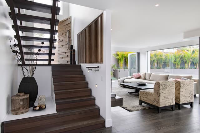 17 Delightful Interior Designs With Laminate Flooring 5