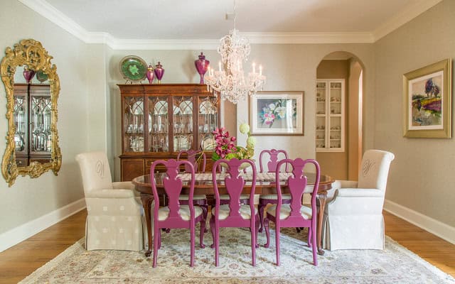 19 Attractive Traditional Dining Rooms That Will Provide You Pleasant Stay 7