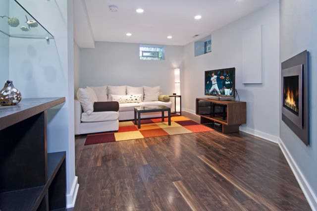 17 Delightful Interior Designs With Laminate Flooring 9