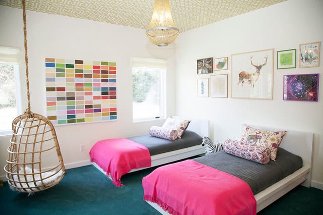 20 Fascinating Child's Rooms With Identical Beds Designs For Twins 1