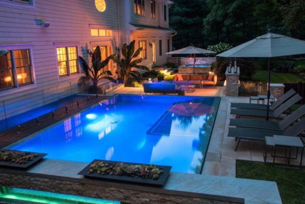 18 Gorgeous Backyard Swimming Pools With Small Sizes For Everyone's Taste