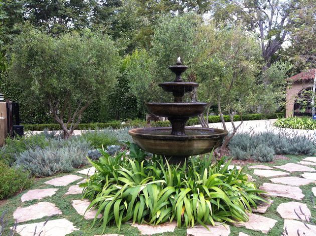 19 Brilliant Tiered Fountain Design To Enhance The Look Of Your Courtyard