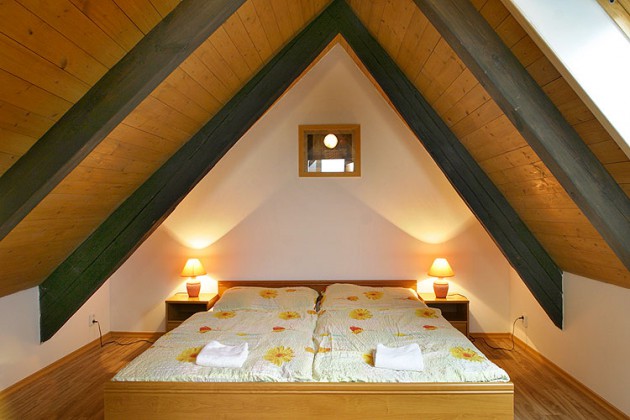 17 Super Smart Ideas For Decorating Your Attic Properly