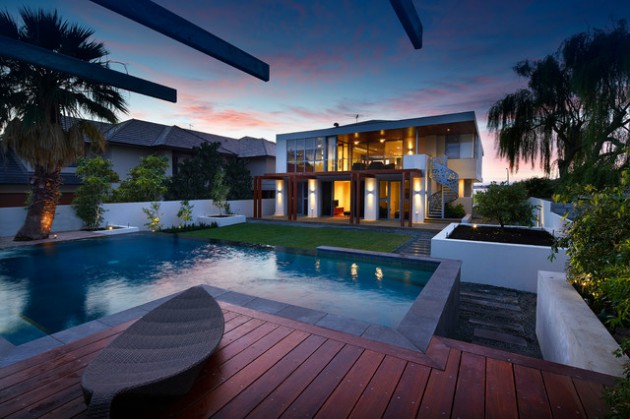 16 Spectacular Exteriors With Contemporary Swimming Pool